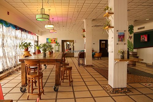 cas cultural at One Happy Bowl in Noord