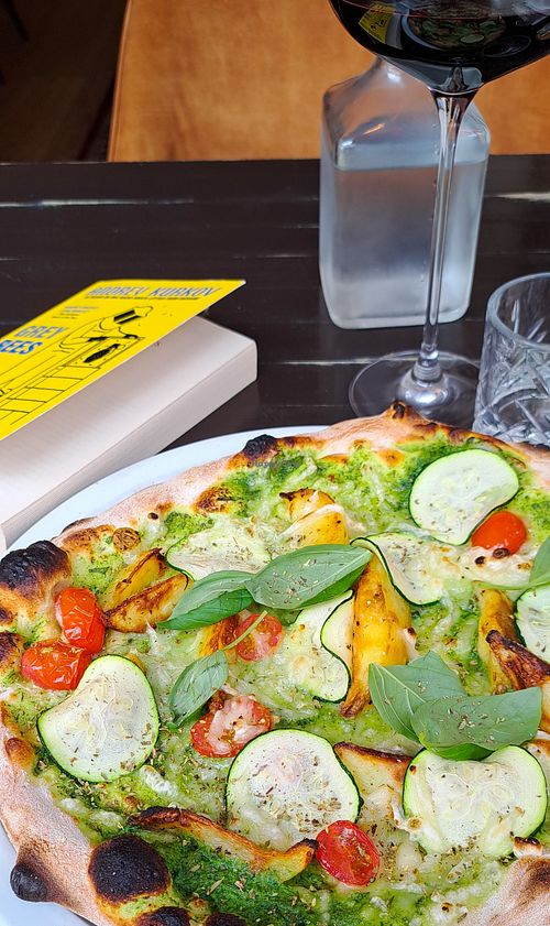 Vegan Italian pizza. at MammaMia in The Hague