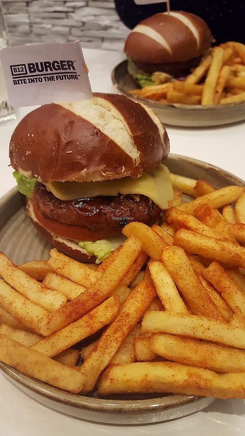 Delicious burger at Kalifornia Kitchen in London