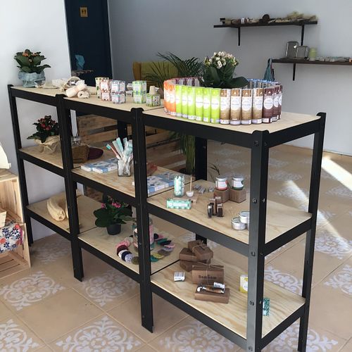 Los Waste Vegan Beauty Products at Pic Nic Club in Barcelona