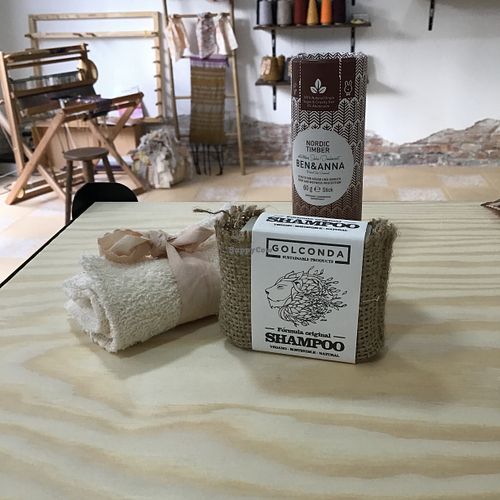 Vegan shampoo vegan deodorant organic cotton makeup remover at Pic Nic Club in Barcelona