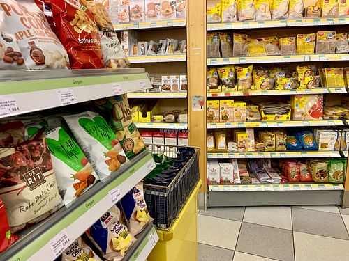 gluten free & chips at Vitalia Reformhaus - Friedrichstrasse in Berlin