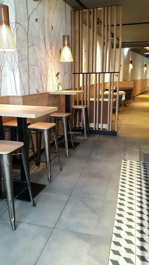 Inside at Dean & David in Schweinfurt