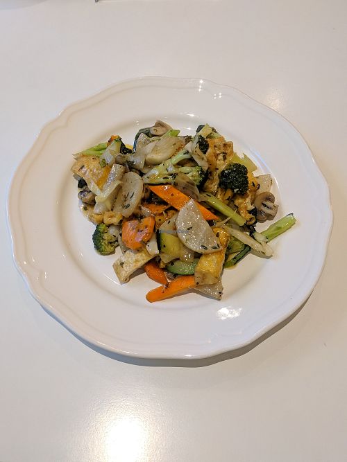 Tofu mixed veggies at Loving Hut - Maria Kuhn Gasse in Vienna