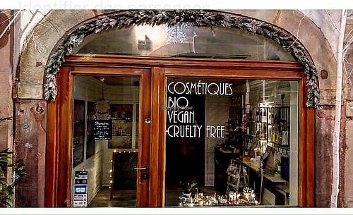 Shop entrance at KODA Cosmetiques in Strasbourg