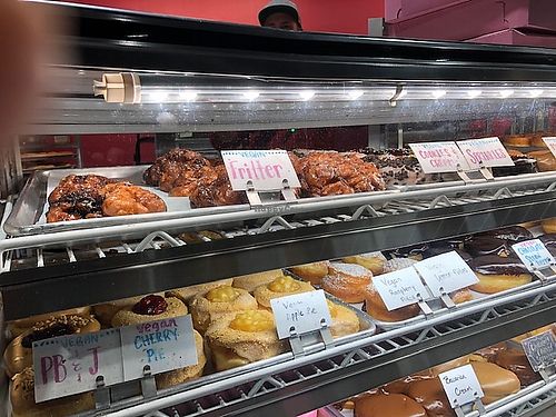Vegan donuts clearly labelled at Holey Schmidt Donuts in Reno