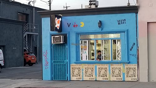 Entrance at Es Todo Vegan Street Food in Los Angeles