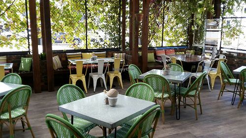 Indoors-outdoors at The Malthouse in Warwick