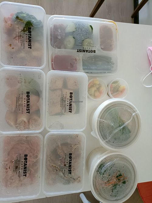 Grab food to Mahkota Apartment. at Botanist Cafe in Malacca