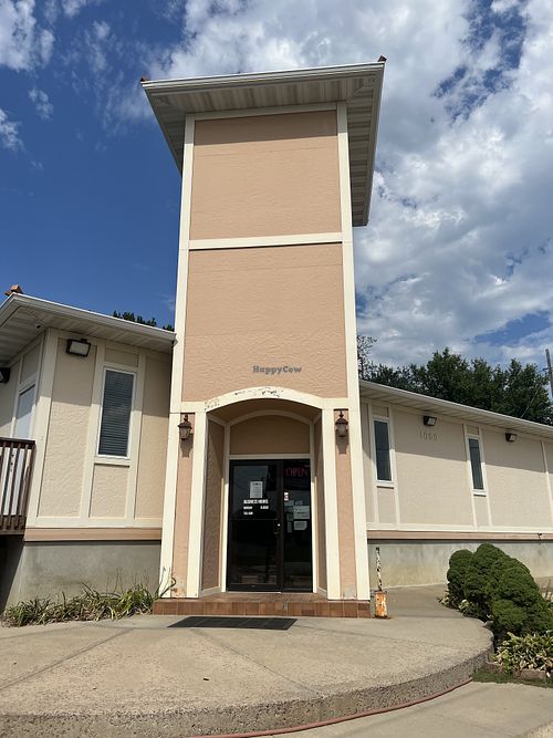 The entrance.  Doesn’t look much like a restaurant   at Lam's Vietnamese Restaurant in Sioux Falls