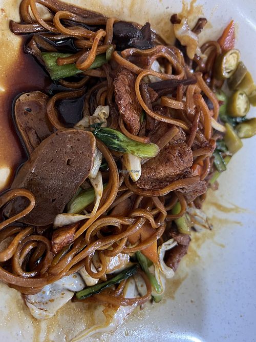 Fried ee mee $5 - not too bad, but portion can be a bit bigger   at Lin Lin Vegetarian Delight 霖霖素食 in East Singapore