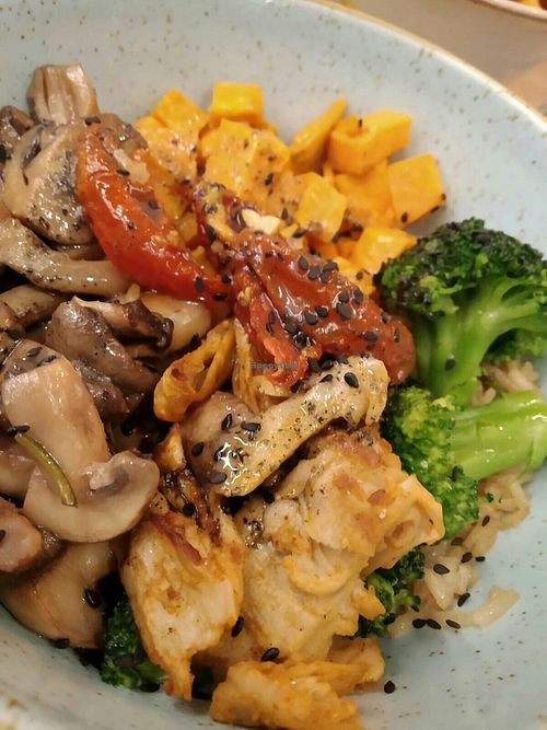 Heura bowl at Veggie Burger by Biocenter in Barcelona