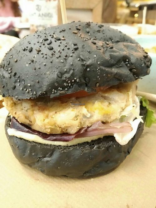 Veggie burger with soy mayonnaise at Veggie Burger by Biocenter in Barcelona