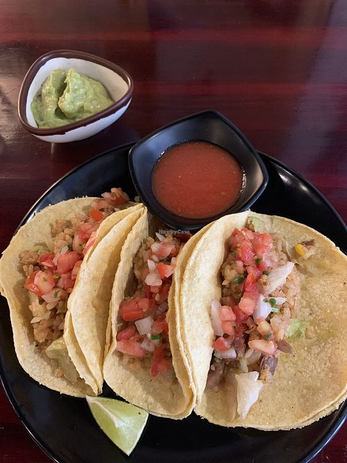 Vegetarian tacos and a side of guacamole  at Teotihuacan in Taipei