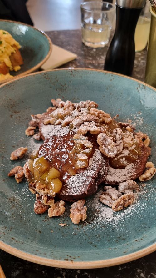 Vegan Pancakes at Cafe Drechsler in Vienna