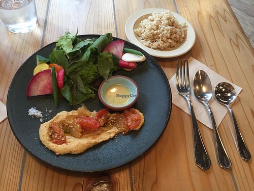 Vegetarian lunch (made vegan on request) at Rosy in Tokyo