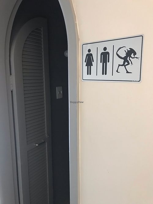 Speciesism neutral toilette  at Astronauta in Sao Paulo