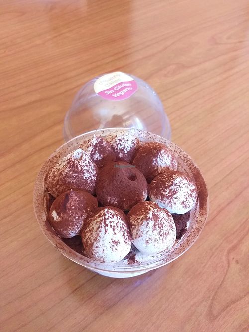 Tiramisu cake at Veganizan in Valencia