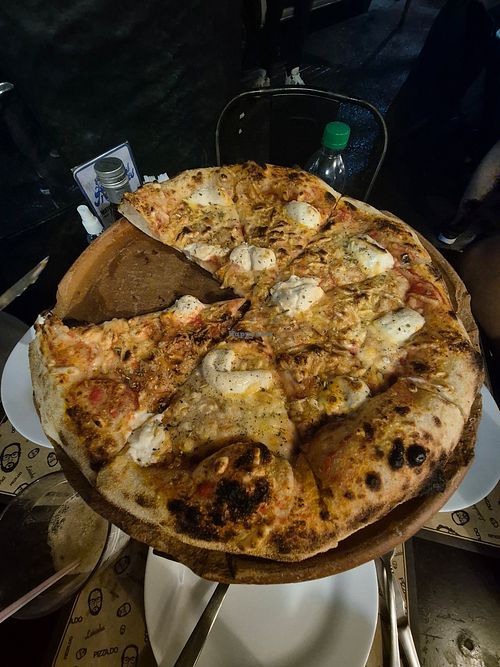 Tres queijos at Pizza do Leirinha in Rio De Janeiro
