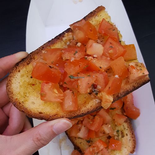 Bruschetta at Raveoli in Croydon