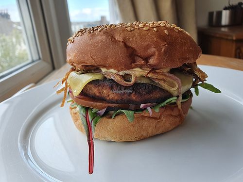 Roundhill burger at The Roundhill in Brighton