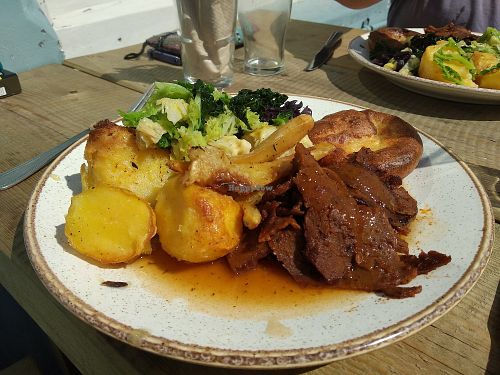 Sunday Seitan Roast at The Roundhill in Brighton