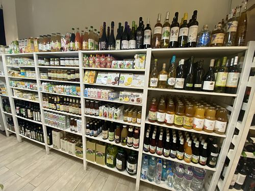 Alcohol, juices, oils   at Savia Alimentacion Natural in Ibiza