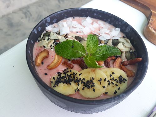 Pink Power Bowl at Indie Beach in Koh Chang