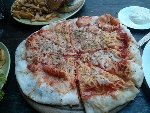 pizza at Yoyo Foodworld in Berlin