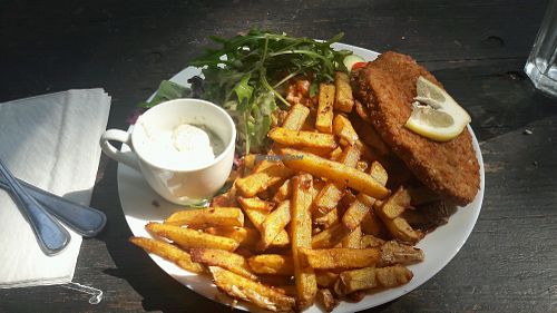 Schnitzel with fries at Yoyo Foodworld in Berlin
