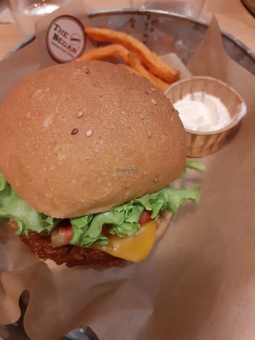 Burger at The Began in Valencia