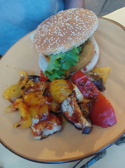 Burger at Soup in Town in Lucca