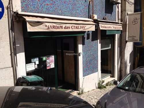 Outside at Jardim das Cerejas - Chiado in Lisbon