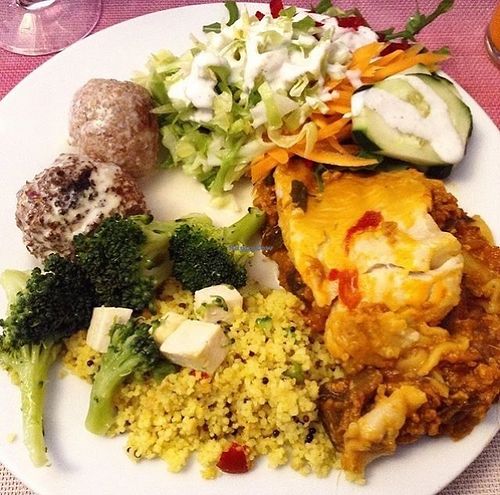 Lasagna, meatless balls, plenty of veggies and varied options  at Jardim das Cerejas - Chiado in Lisbon