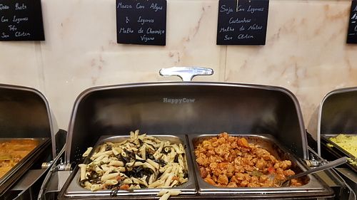 pasta with seaweed on left, tasty soya chunks on right at Jardim das Cerejas - Chiado in Lisbon