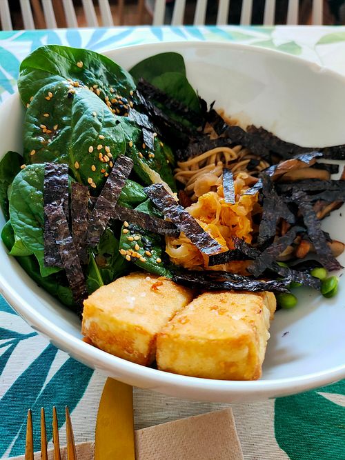 Soba noodles with crispy tofu at Coco Cuina Viva in Cadaques