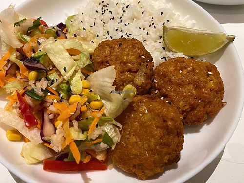 Lentil patties, rice and salad 🧆🍚🥗 at Made with Laf in Bratislava