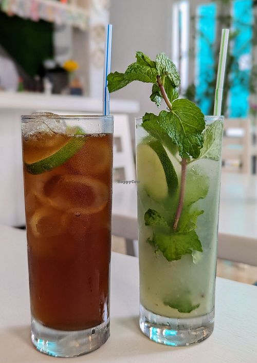 Mojito and Cuba libre at Lo De Monik in Havana
