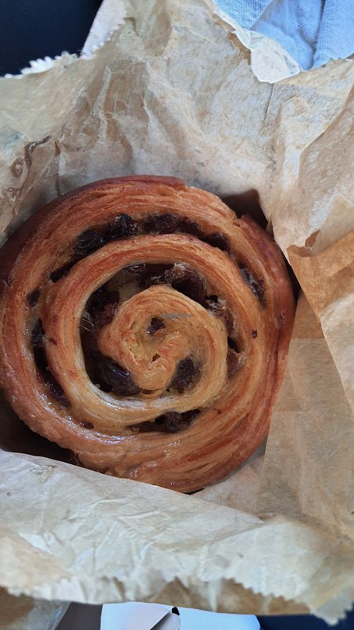  at Instant V in Aix-en Provence