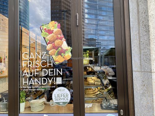 window at Dean & David - Potsdamer in Berlin