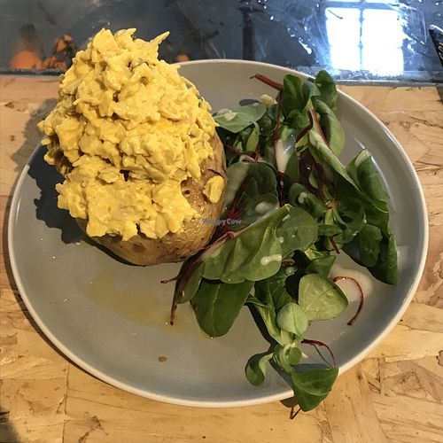 Baked potato and coronation chicken (vegan) at The Alleycat in Inverness