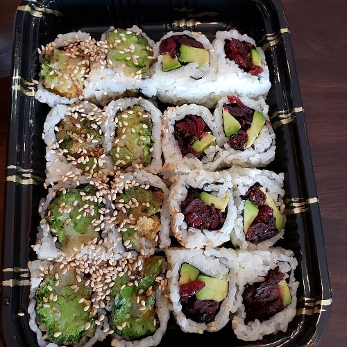 Broccoli roll and avocado cranberry roll at Green Recipes in Flushing