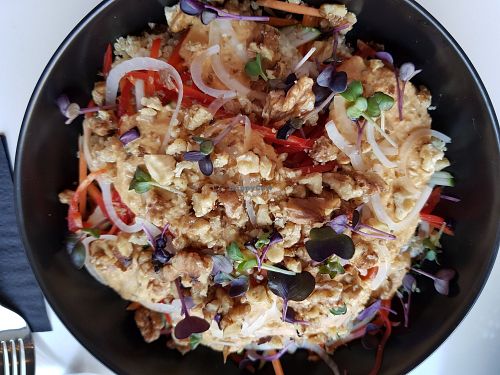 Couscous-Salat mit frischem Gemüse, Nüssen und Mangodressing at BioBio in Riga