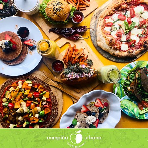 Veggie and vegan pizzas. 
Gluten free option.
Buckwheat hot cakes.
Banana bread french toast.
Hot dogs made with garbanzo sausage.
Vegetarian and vegan burgers. at Campiña Urbana in Tijuana