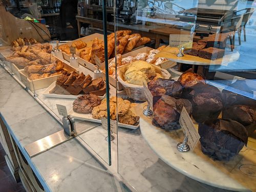 Pastries at Le Pain Quotidien - Monument in London