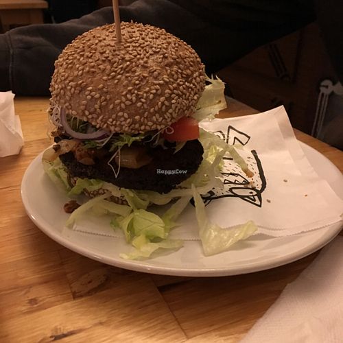 Crunchy Burger at Vöner der Vegetarische Döner in Berlin