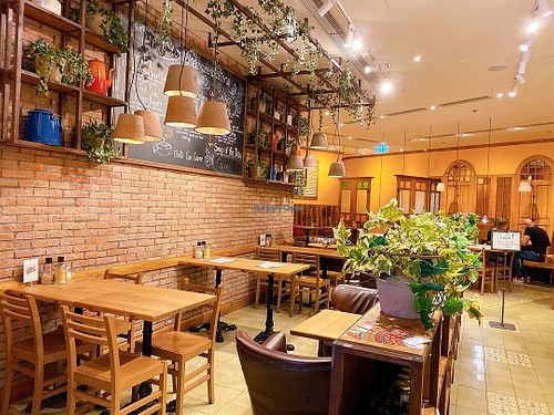 Interior at Le Pain Quotidien in Kowloon