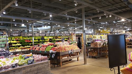 Lots of organic produce at Lazy Acres Market in Encinitas