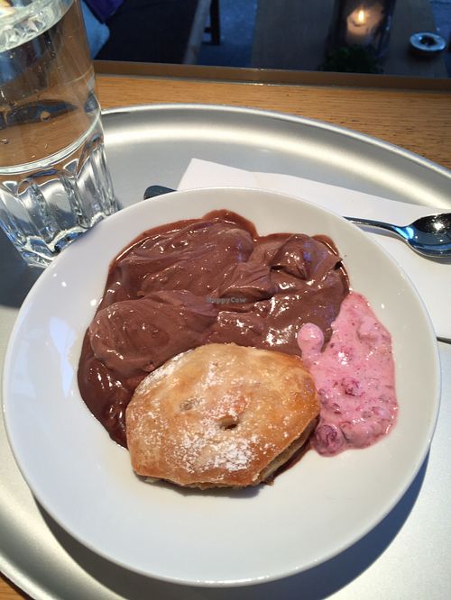 Pudding time at Tibits in Basel