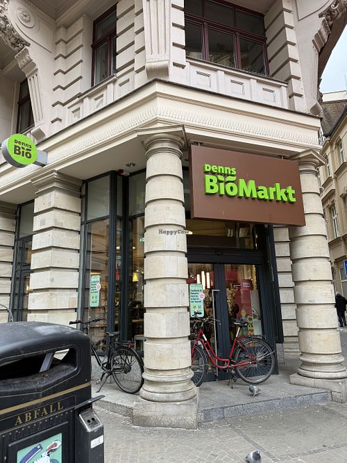front  at denn's Biomarkt  in Halle